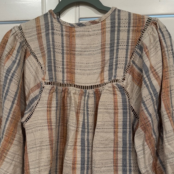 Maaji Plaid Beige and Blue Blouse - Picture 10 of 11